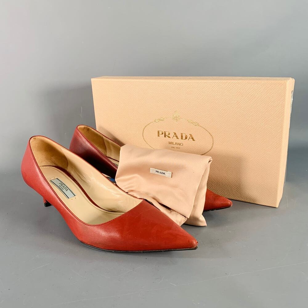 PRADA Size 8 Red Leather Kitten Heel Pointed Toe Pumps - Picture 10 of 11